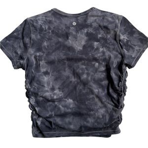 Tie dye black and grey Lululemon short sleeve crop